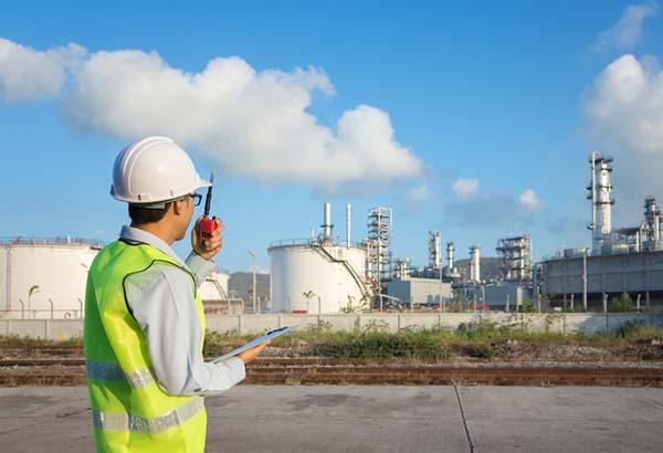 The Chemical & Petrochemicals Industry  for Non-Technical Personnel